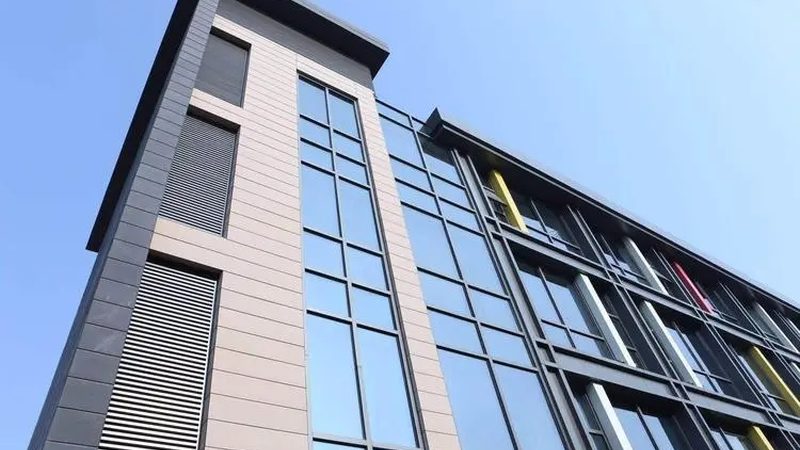 北京门窗锁具：安全与美观的完美融合**
